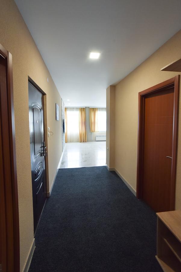 City Center Apartments Pirot Ngoại thất bức ảnh
