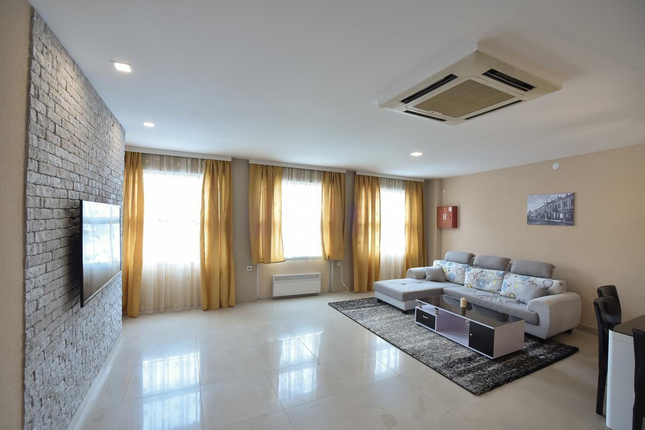 City Center Apartments Pirot Ngoại thất bức ảnh