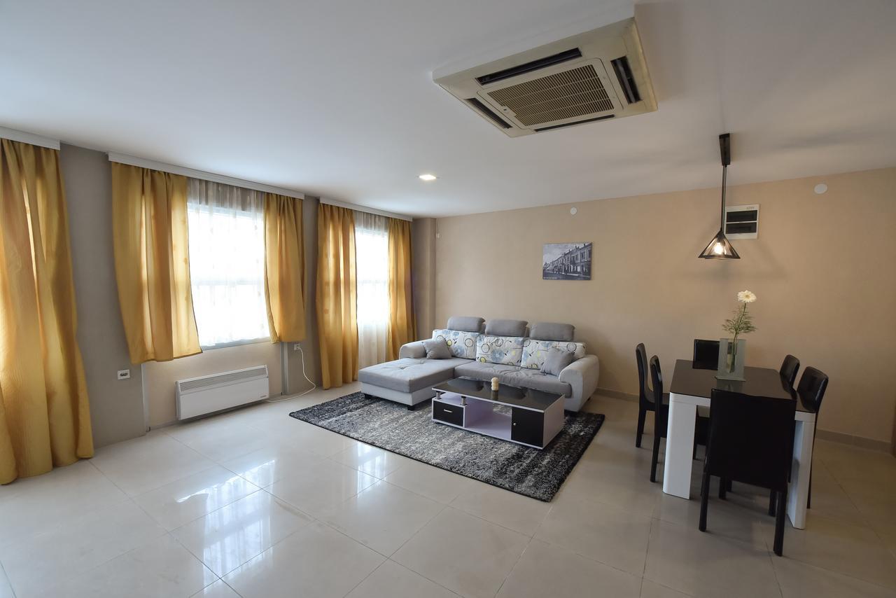 City Center Apartments Pirot Ngoại thất bức ảnh