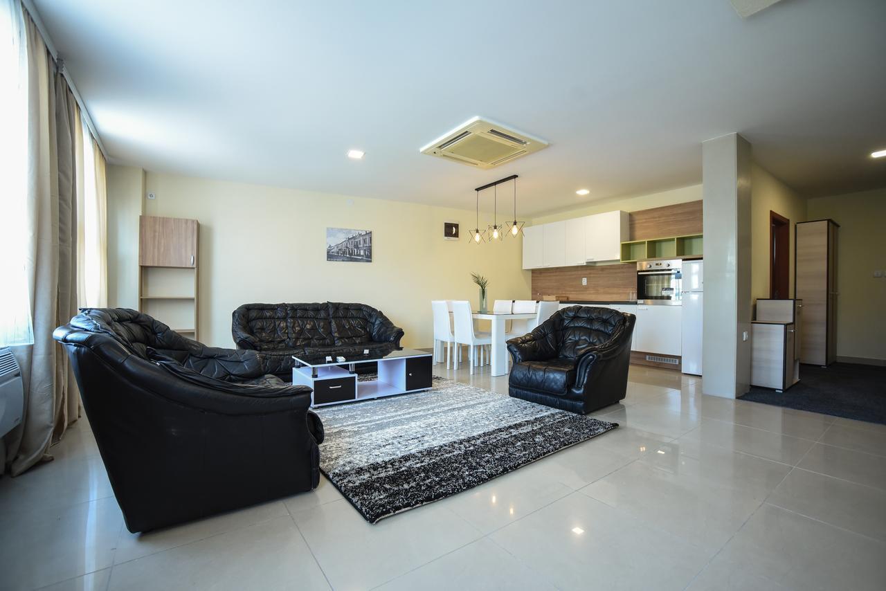 City Center Apartments Pirot Ngoại thất bức ảnh