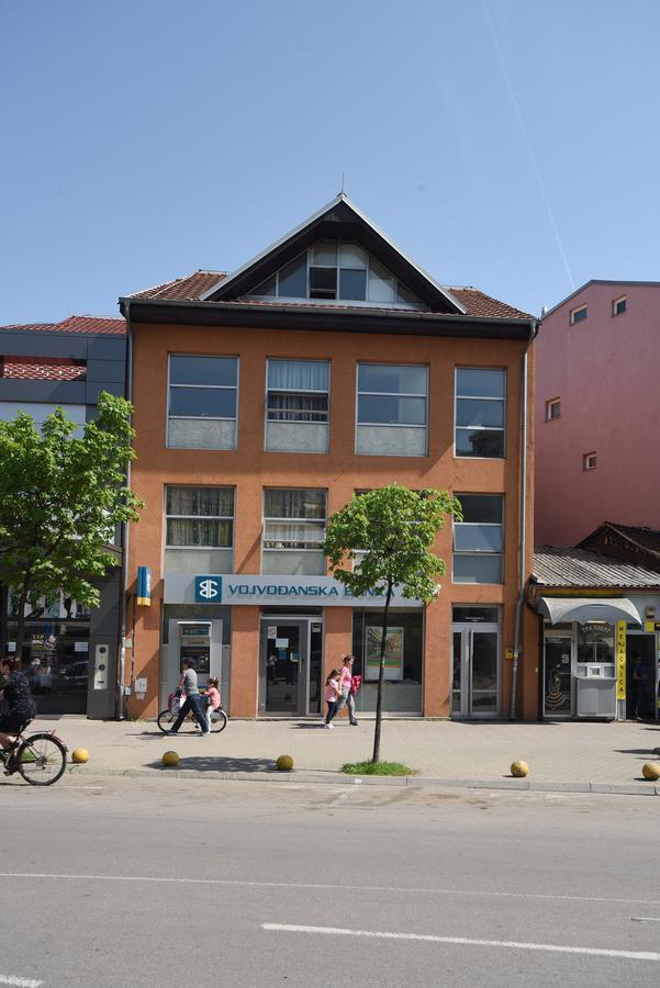 City Center Apartments Pirot Ngoại thất bức ảnh