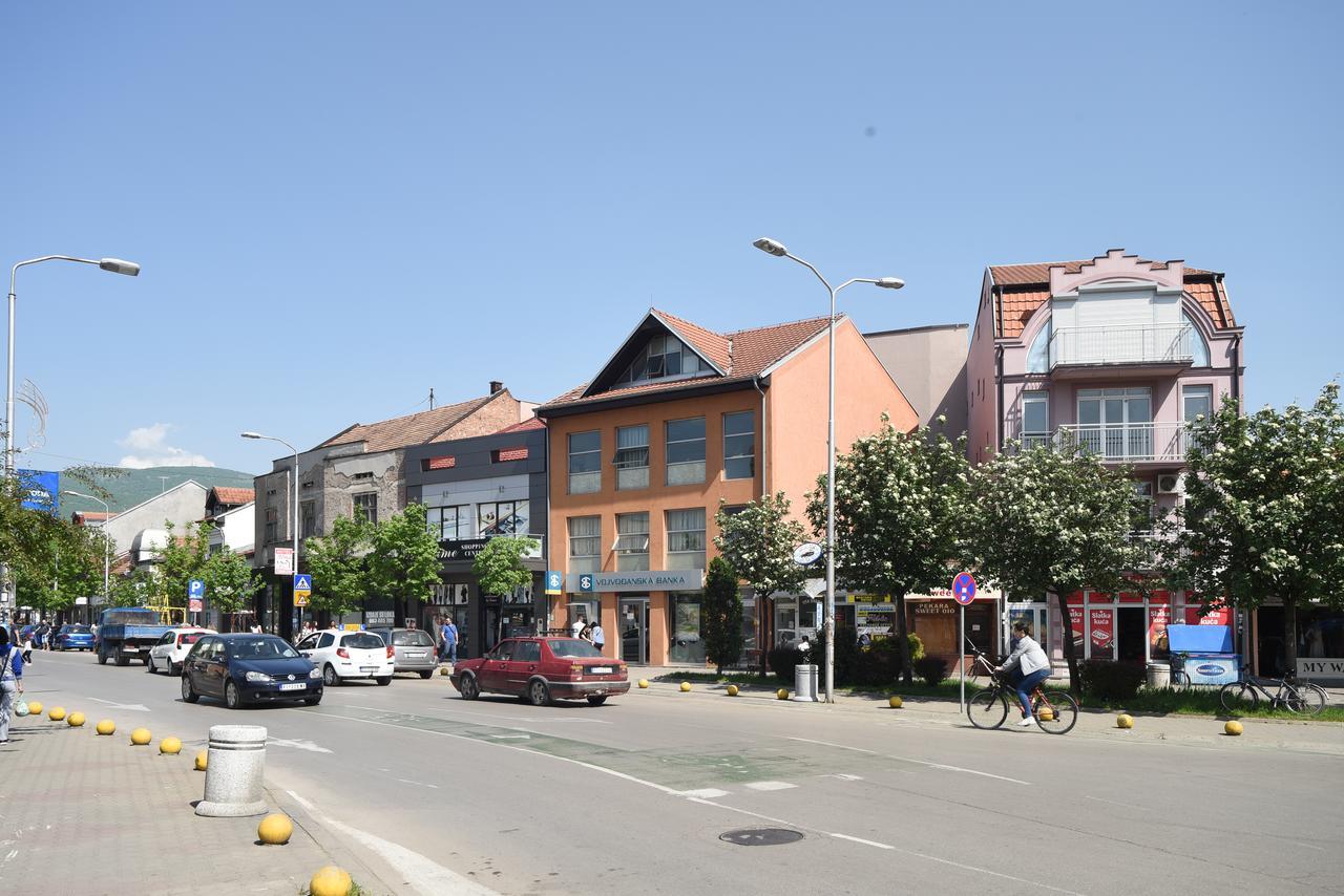 City Center Apartments Pirot Ngoại thất bức ảnh