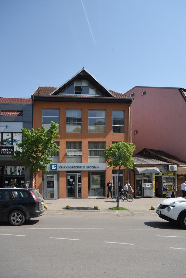 City Center Apartments Pirot Ngoại thất bức ảnh