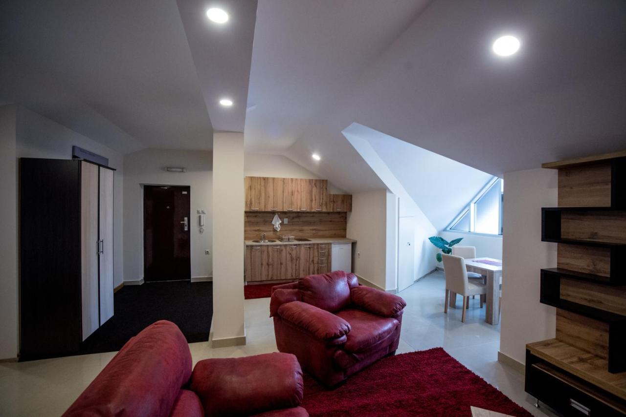 City Center Apartments Pirot Ngoại thất bức ảnh