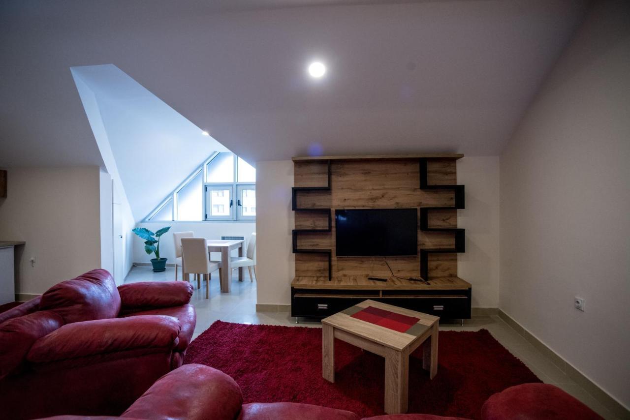 City Center Apartments Pirot Ngoại thất bức ảnh
